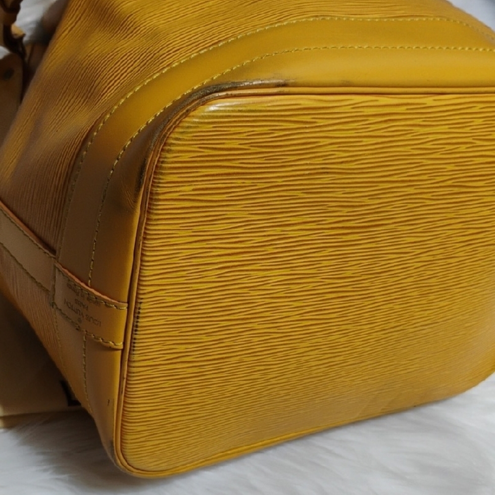 SALE! Auth Louis Vuitton Mustard Yellow Epi Leather Bucket/Shoulder Bag W/DB - Picture 8 of 16